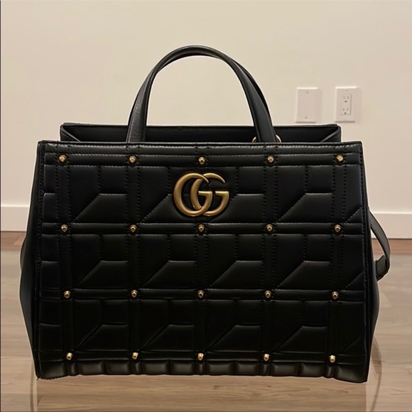 Gucci Handbags - Gucci purse